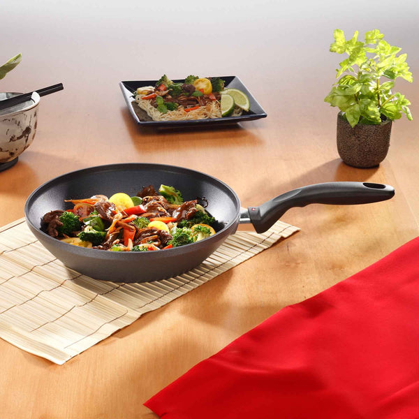 HD Nonstick Stir-Fry Pan with Glass Lid - Induction | Made in Switzerland