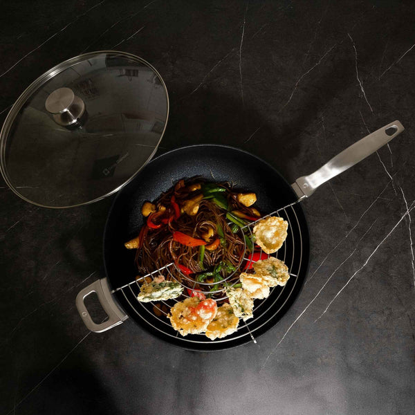 CXD DOU Ceramic Nonstick  Wok with Lid and Rack - 12.5" (32 cm), 5.3 QT (5 L) | Made in Switzerland