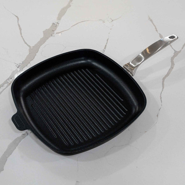 CXD DOU Ceramic Nonstick Square Grill Pan - 11" x 11" (28 cm x 28 cm) | Made in Switzerland