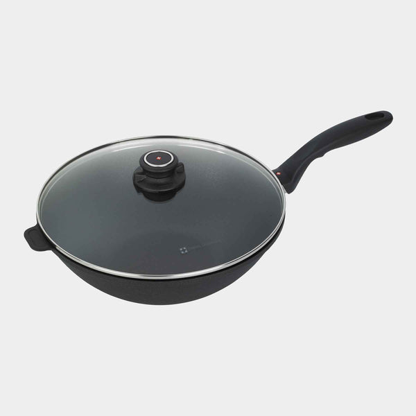 XD Nonstick Wok with Glass Lid - Induction | Made in Switzerland