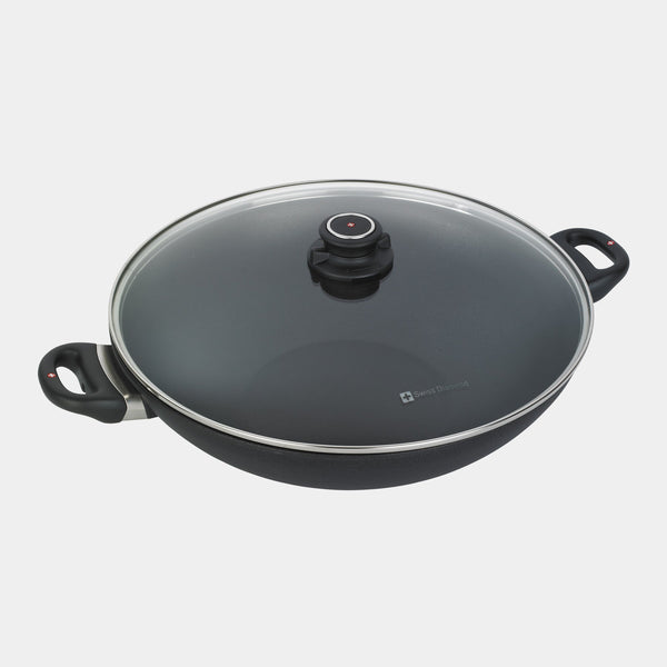 XD Nonstick Wok with Glass Lid - Induction | Made in Switzerland