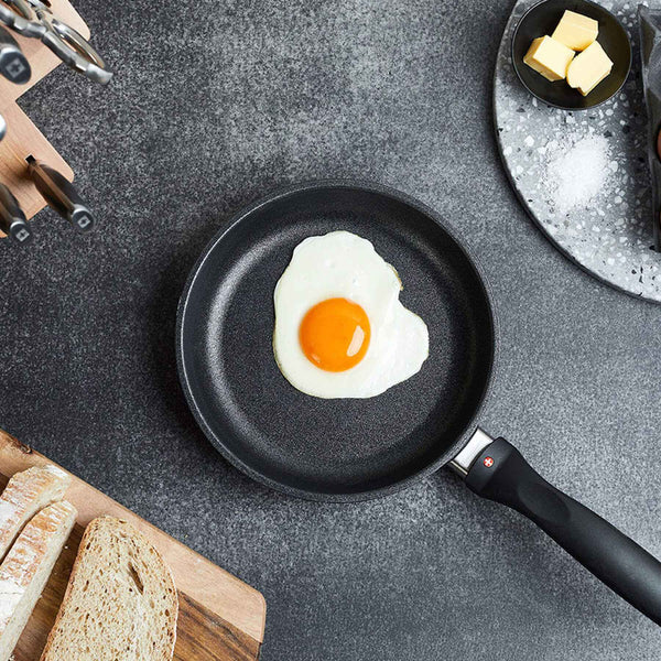 XD Nonstick Fry Pan with Glass Lid | Made in Switzerland